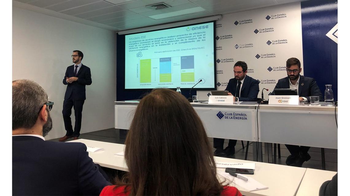 Javier Martínez, responsable de Financiación Sostenible en ANESE, detalla el análisis de mercado de las ESE en España y el extranjero.