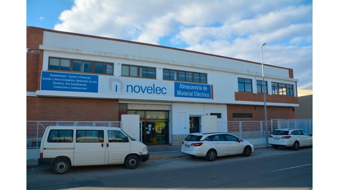 El evento tenía previsto realizarse en las instalaciones de Novelec en el Polígono Industrial de Catarroja, 31 - 1, en la localidad homónima.