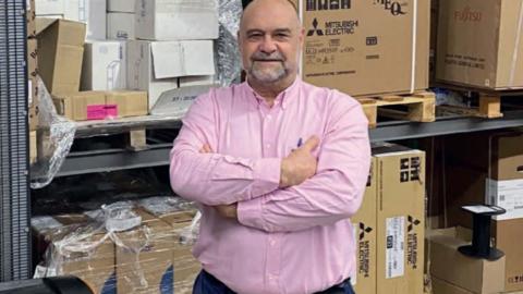 Jordi Pavón, gerente de la empresa distribuidora de climatización, calefacción, fontanería y suministros eléctricos.