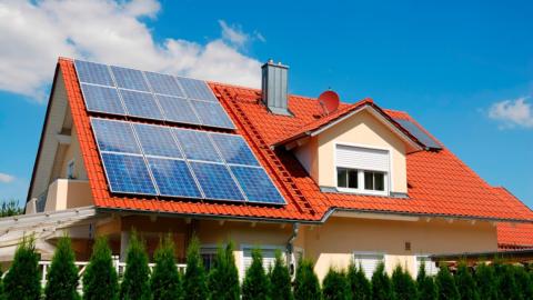 la energía solar fotovoltaica de autoconsumo ha experimentado un crecimiento de más del 30 % durante 2020.