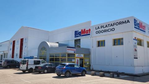 Imagen de la fachada de BigMat La Plataforma Odoricio en Soria.