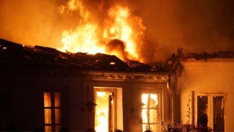 Los principales causantes probables de los incendios en viviendas en los que se han producido fallecidos vuelven a ser los aparatos o elementos productores de calor.