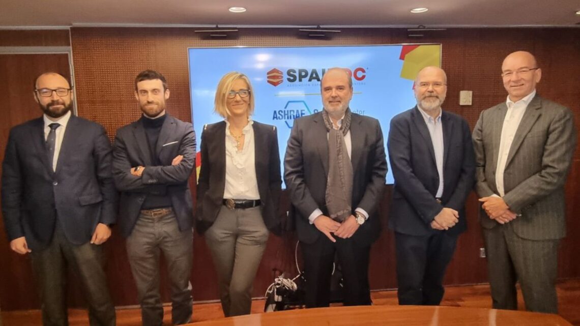 ASHRAE Spain Chapter y SpainDC firman un acuerdo de colaboración en favor del sector.